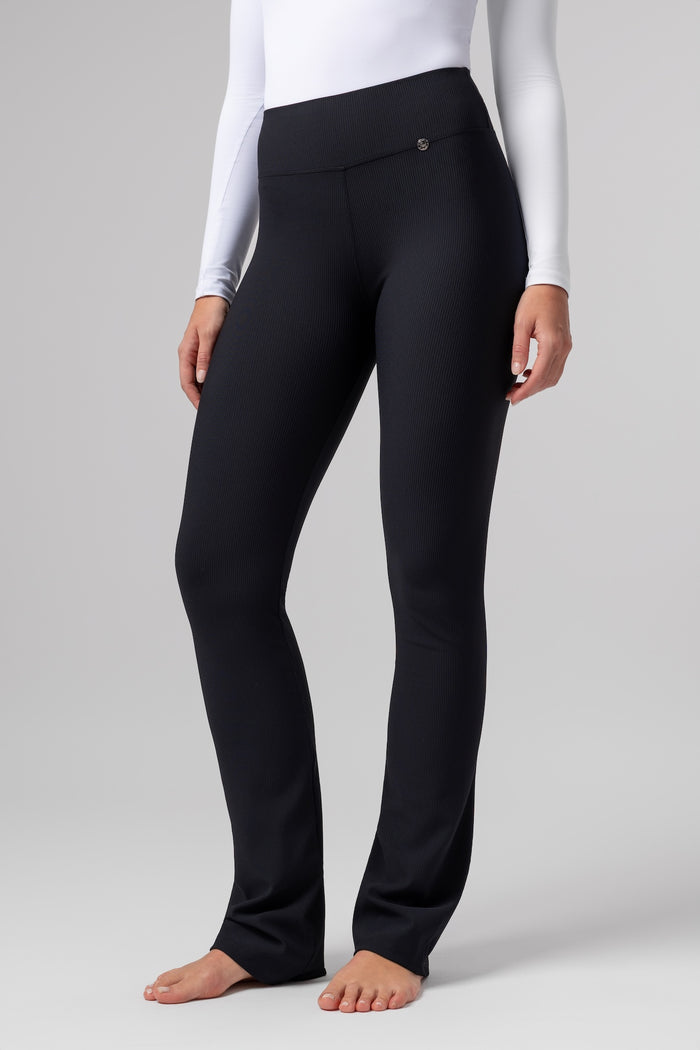 lelosi_legíny_move bootcut elowen_1